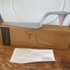 Cake server from Pampered Chef